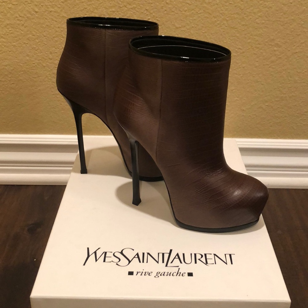 Yes Saint Laurent Dove Beige Tribtoo 105 Bootie